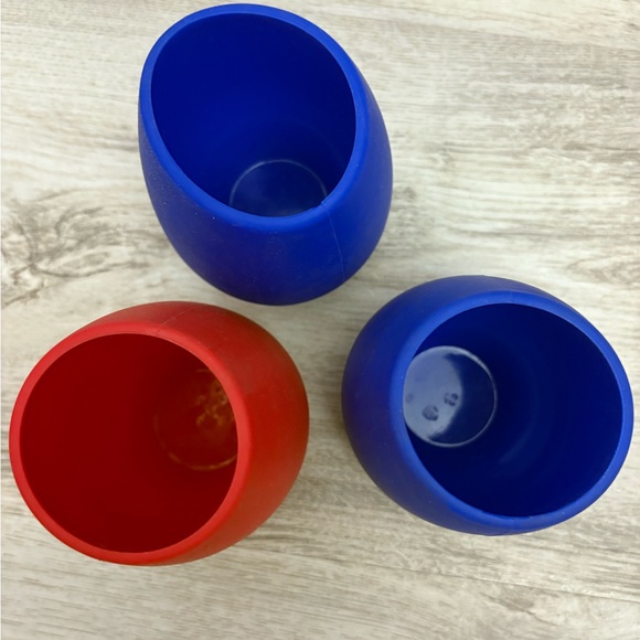 Set of 3 Unbreakable Silicone Wine Tumblers Blue & Red 14Oz BPA Free Hot/Cold - Picture 3 of 5